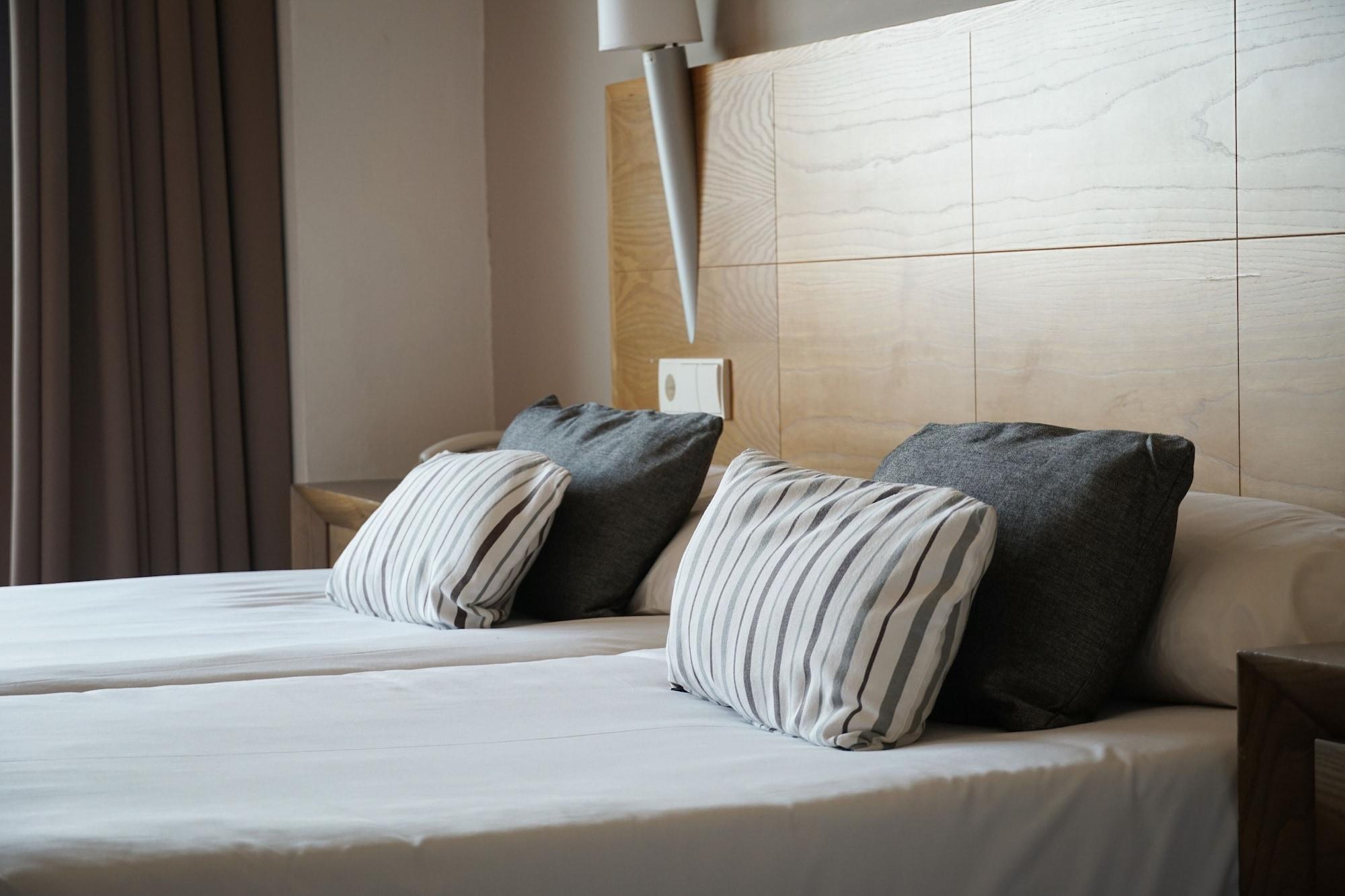 Ohtels Campo De Gibraltar Otel La Línea de la Concepción Dış mekan fotoğraf