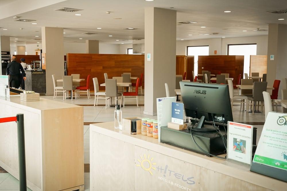 Ohtels Campo De Gibraltar Otel La Línea de la Concepción Dış mekan fotoğraf