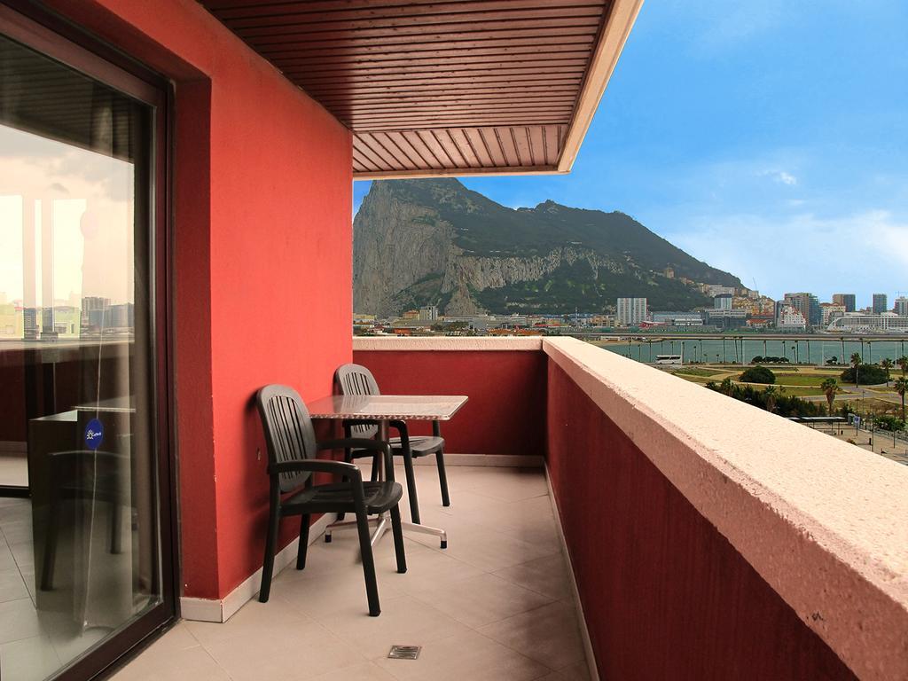 Ohtels Campo De Gibraltar Otel La Línea de la Concepción Dış mekan fotoğraf
