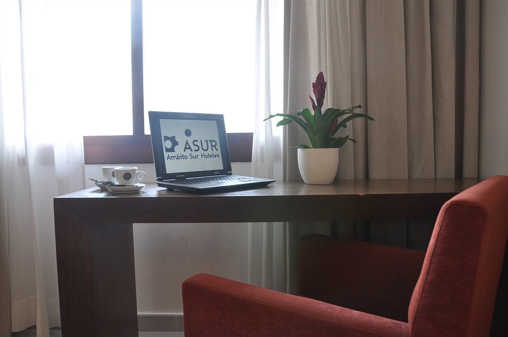 Ohtels Campo De Gibraltar Otel La Línea de la Concepción Dış mekan fotoğraf